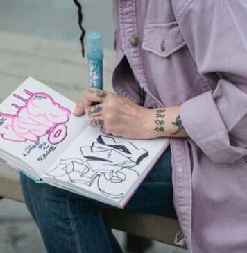 Blackbook do graffiti: jak prowadzić szkicownik i jakich markerów używać?